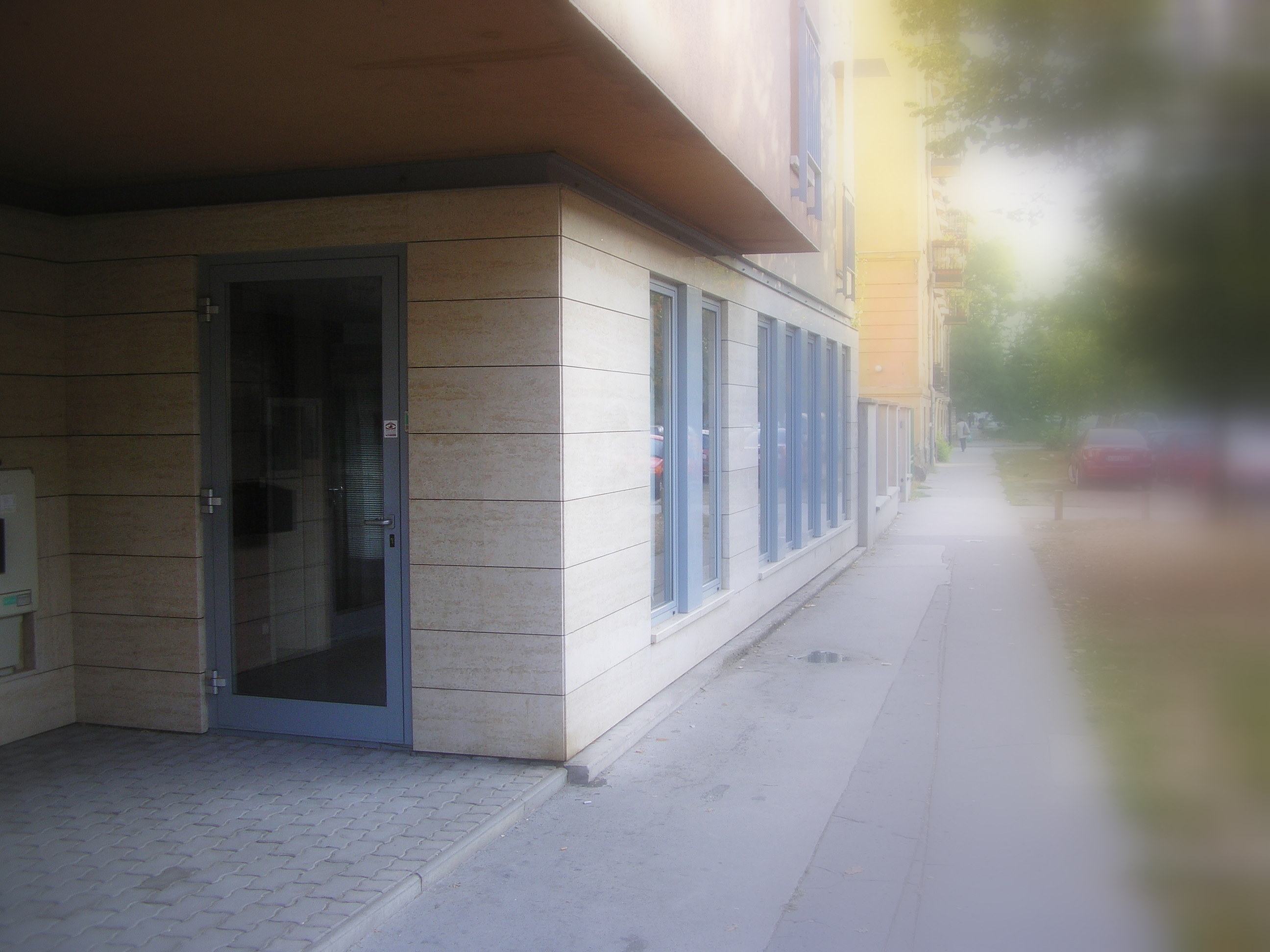 Intimkozmetika képe a Tábornok utca felől Intimkozmetika képe a Tábornok utca felől